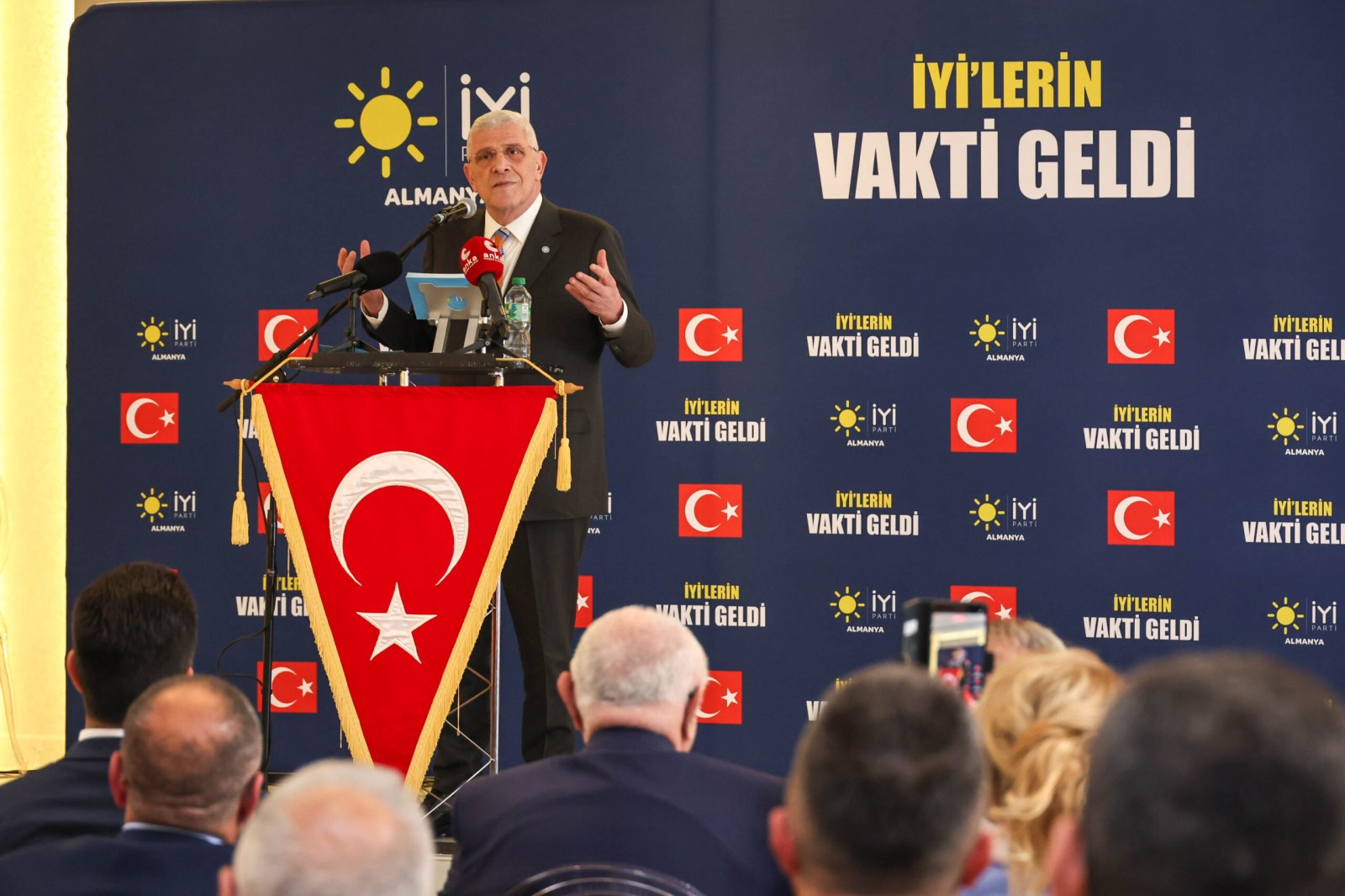 ALMANYA-STUTTGART’TAYIZ…