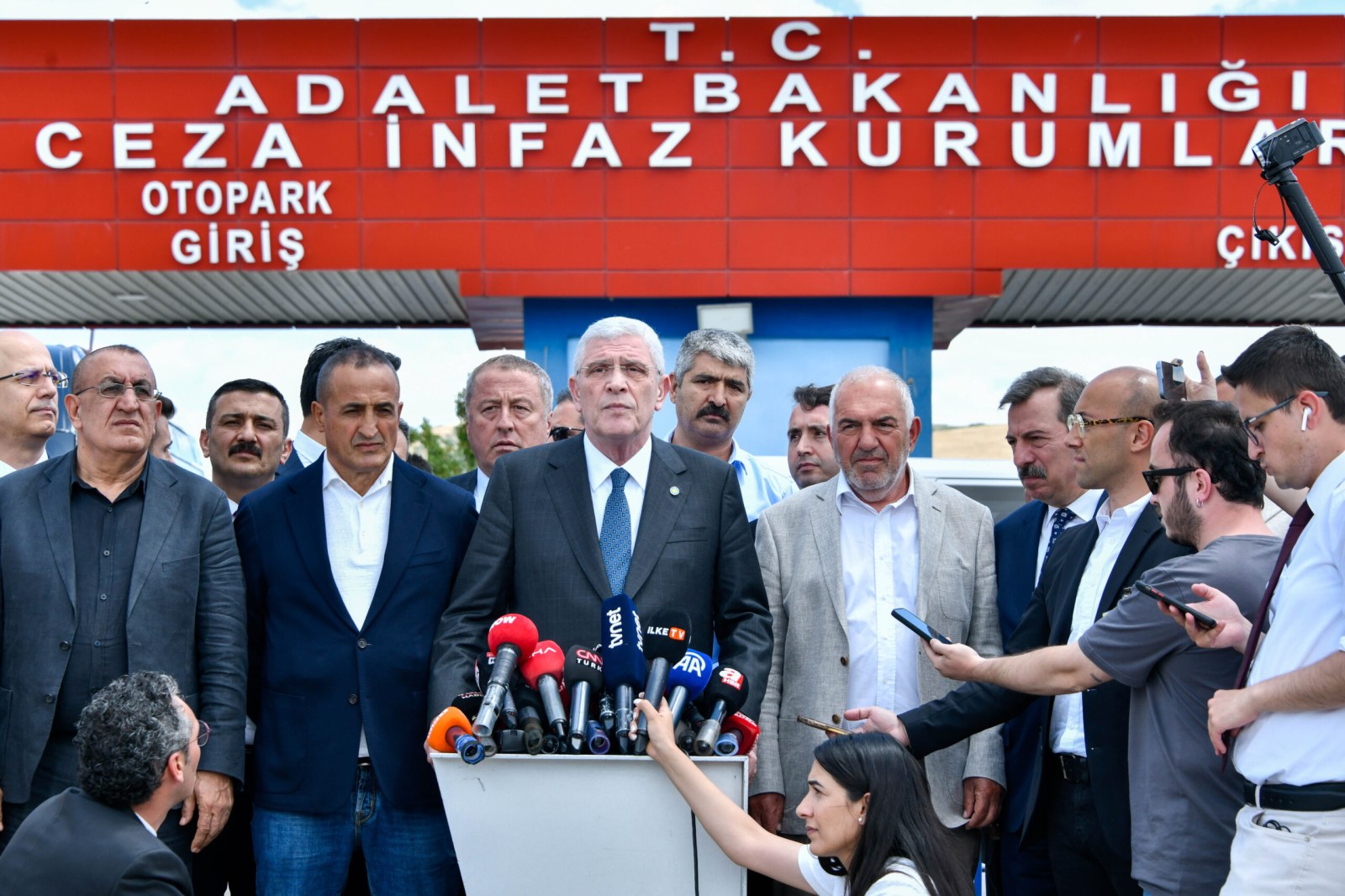 ‘’Bu cinayet ortada kalmayacaktır. ‘Ya adalet ya kıyamet’ demeye devam edeceğiz.’’