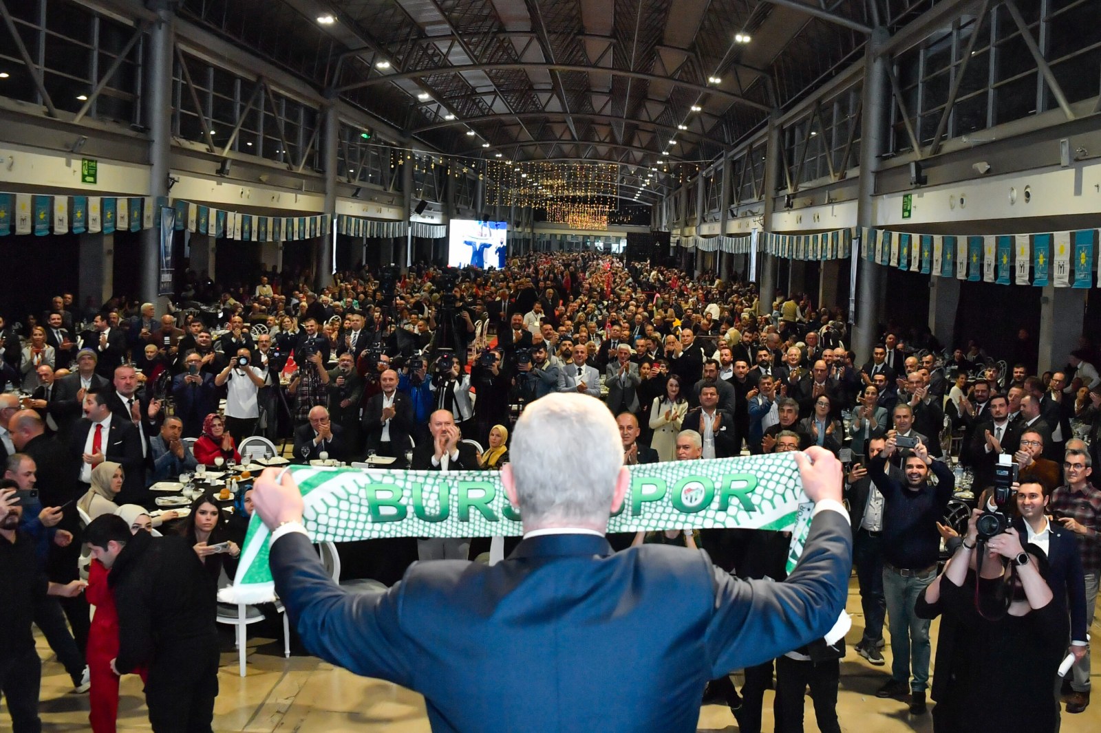BURSA’DA İFTAR PROGRAMINDAYIZ…