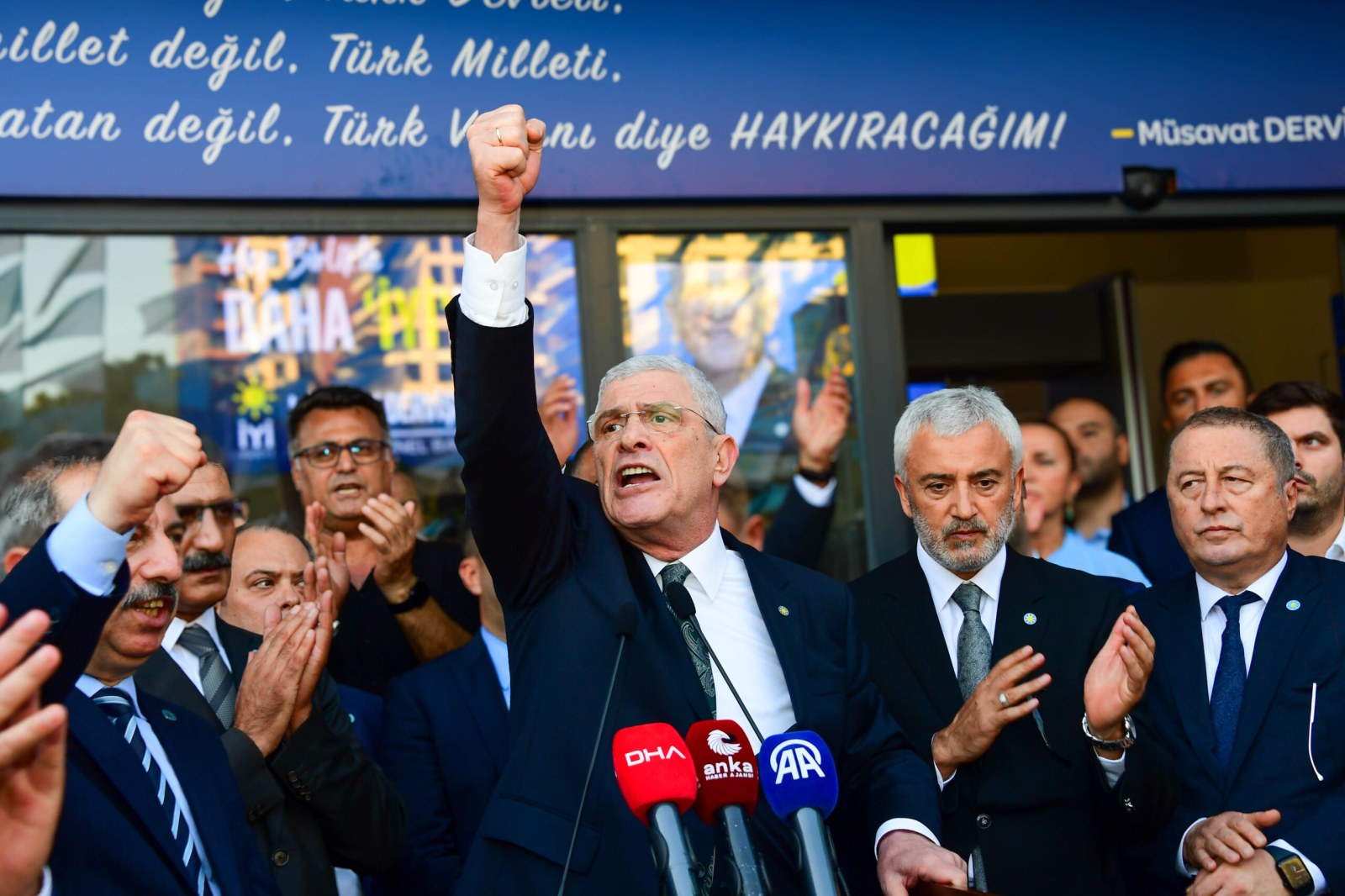 İSTANBUL’DAYIZ…