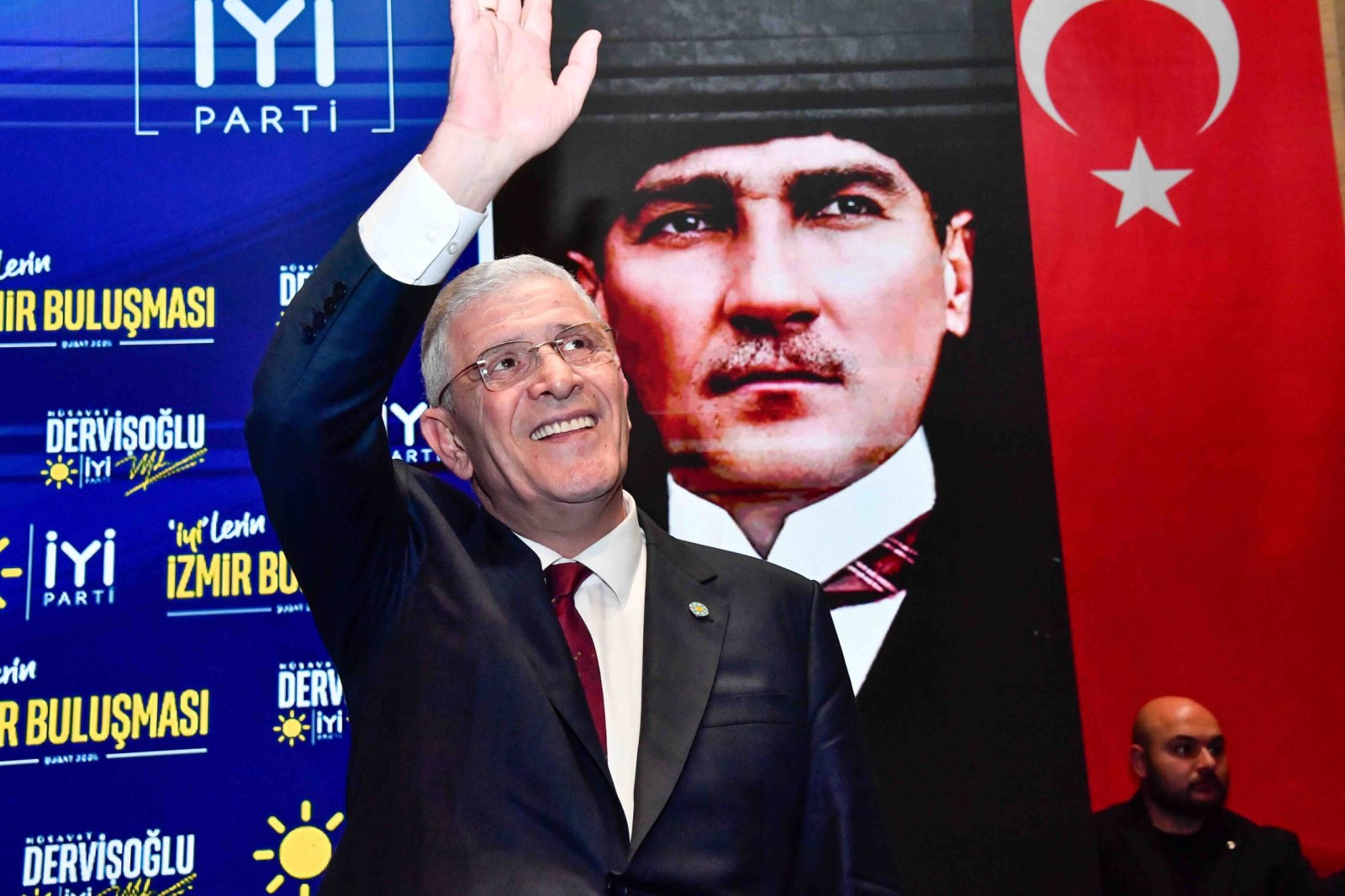 İZMİR’DEYİZ…