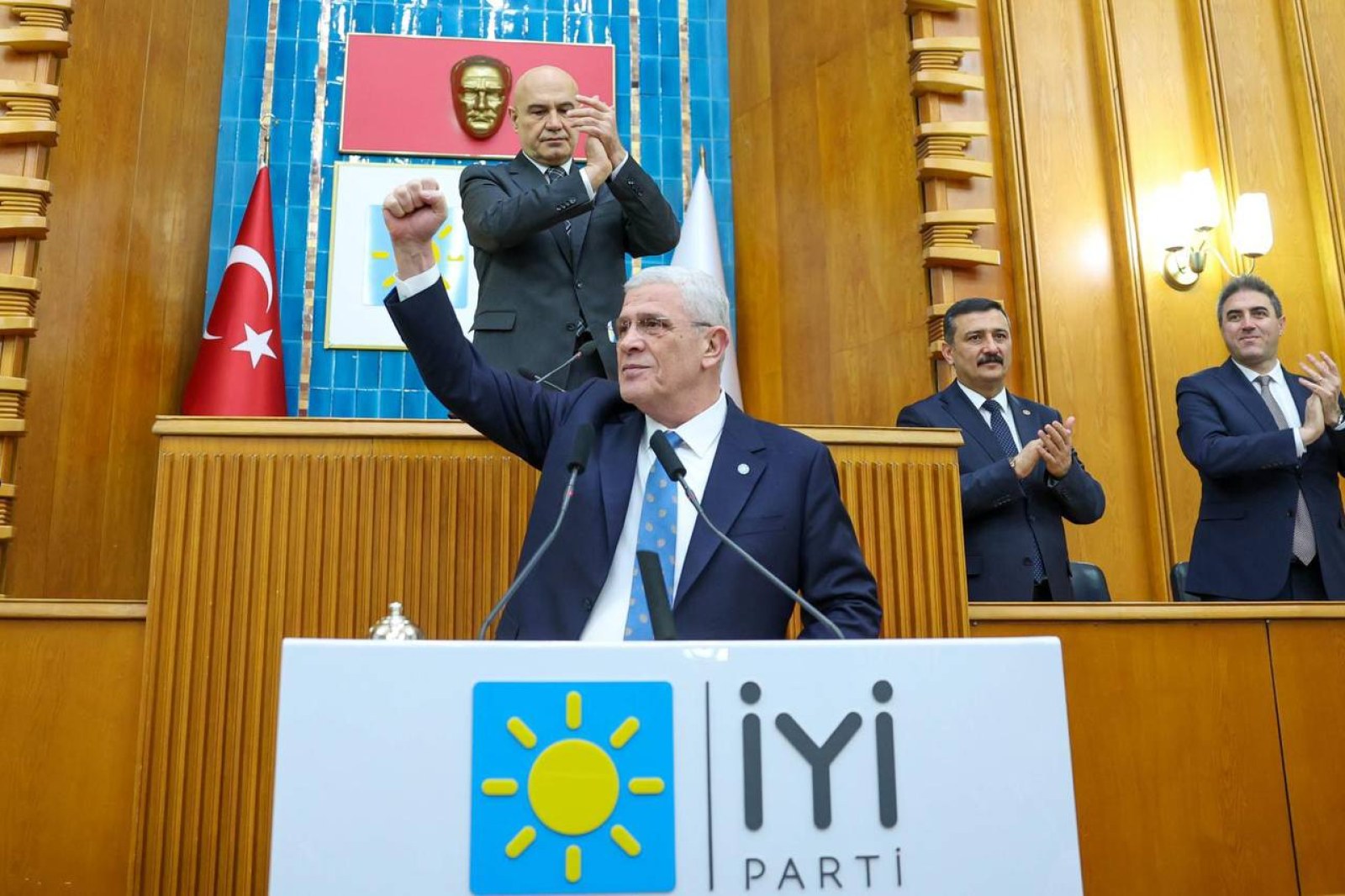“TÜRKİYE’Yİ SİZDEN DE GERİ ALACAĞIZ”