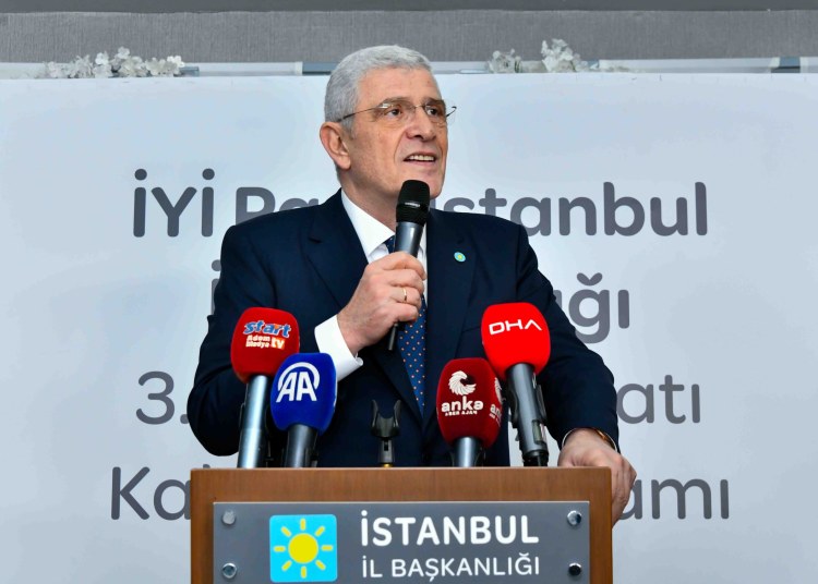 ‘’Başınız bulutlara kadar diktir, herkesin huzurunda başınızı kaldırabilir, yumruğunuzu da Türkiye’nin meselelerine vurulmak üzere sıkabilirsiniz’’