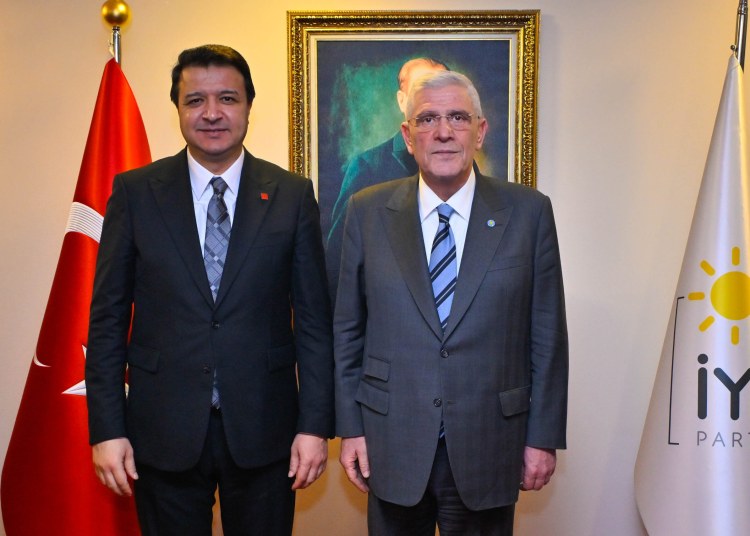 “Burnumuzun dibinde silahlı güçler bulunmasını kabul edemeyiz”