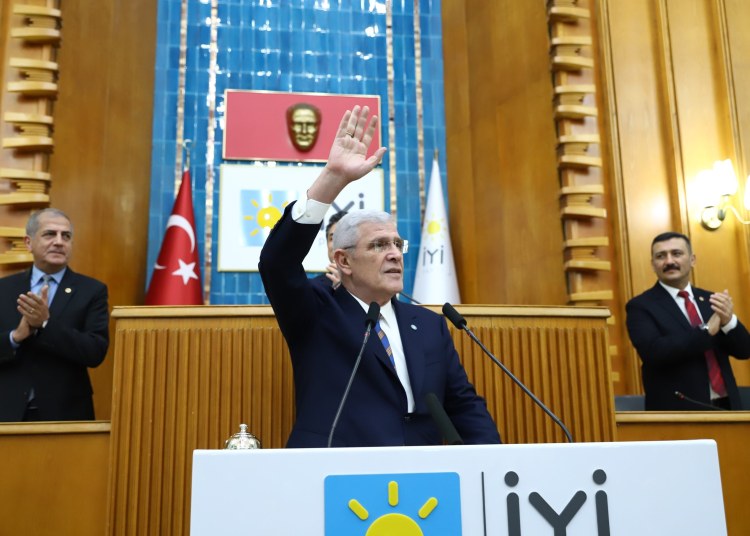 “Durun efendiler, bu cadde çıkmaz sokak!”
