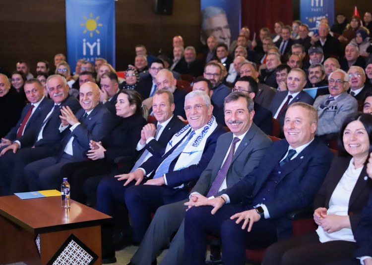 KÜTAHYA’DAYIZ…