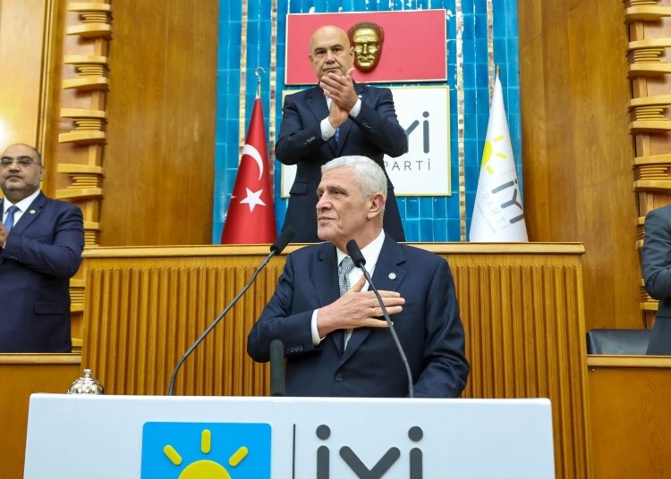 “Saltanat değil Cumhuriyet İstiyoruz”
