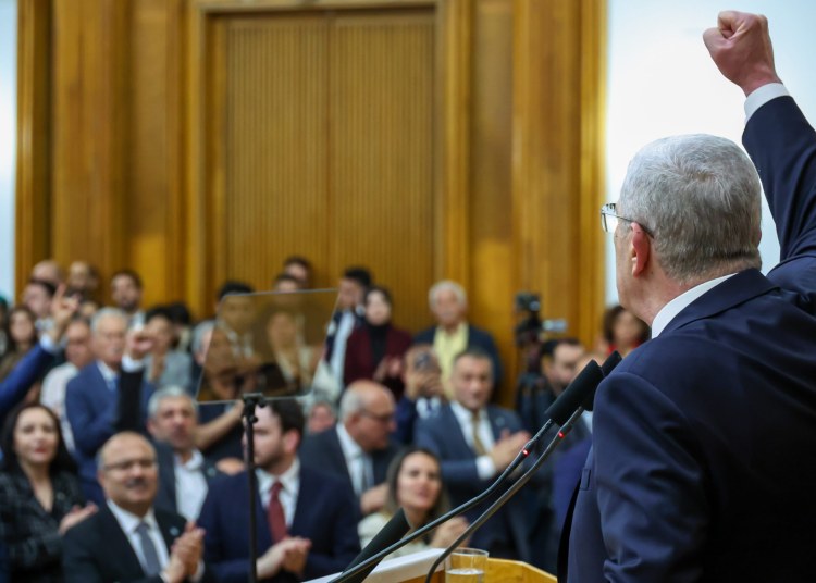 ‘’Son sözümüz milletimize verdiğimiz ilk sözümüzdür: Cumhuriyeti yıktırtmayacağız!’’