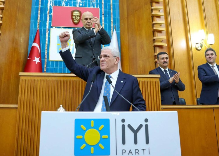 “TÜRKİYE’Yİ SİZDEN DE GERİ ALACAĞIZ”