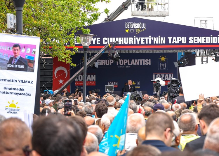 “YA BU İHANET SÜRECİ CUMHURİYETİMİZİ YIKACAK YA DA EMANET NE PAHASINA OLURSA OLSUN KORUNACAK”