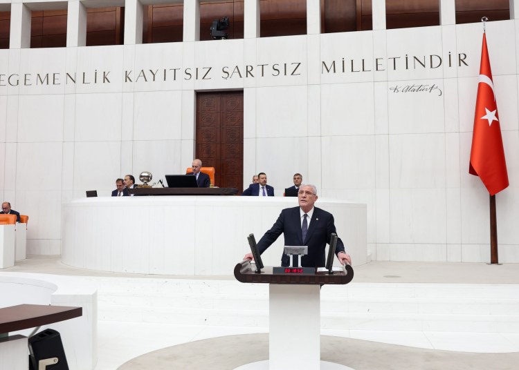 “Yakın siyasi tarihimizin en büyük kepazeliği olarak tarihe geçti”
