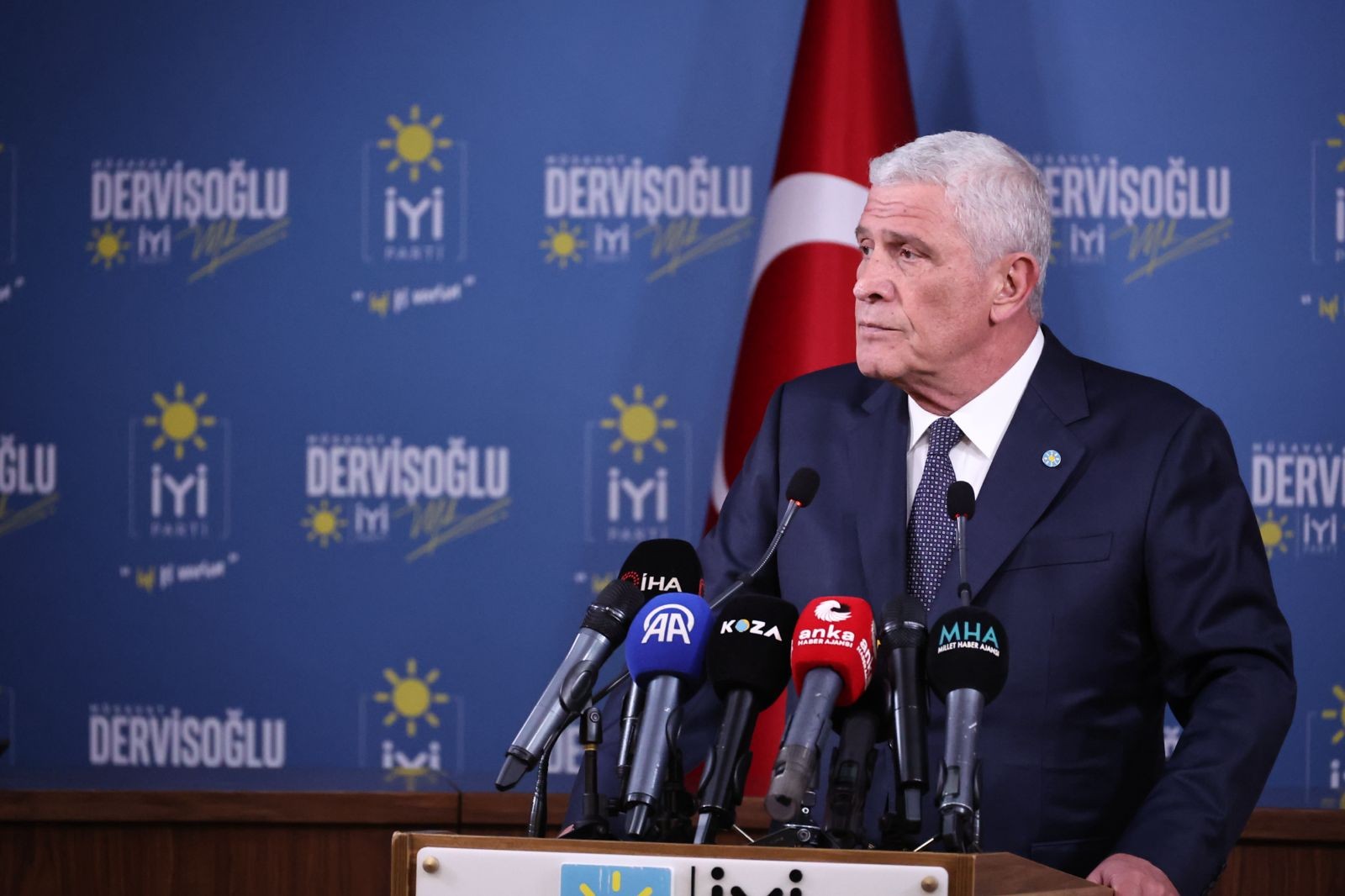 Genel Başkanımız Sayın Müsavat Dervişoğlu, 27 Ağustos Perşembe günü Genel Merkezimizde basın açıklamasında bulundu.