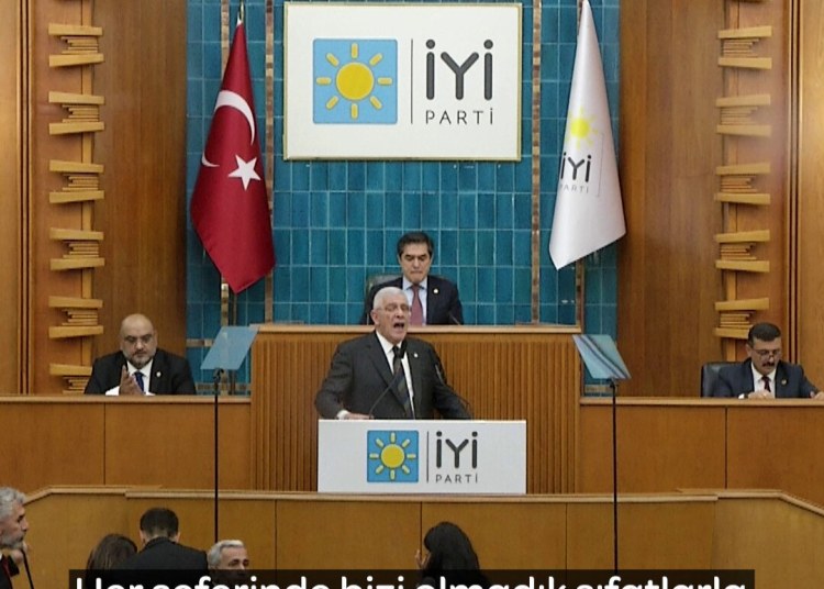 Siz mi öğreteceksiniz bana ana dile saygı göstermenin ne olduğunu?