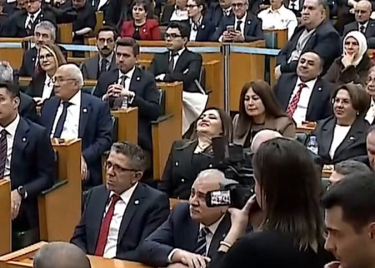 Belli ki kafaları karışık...