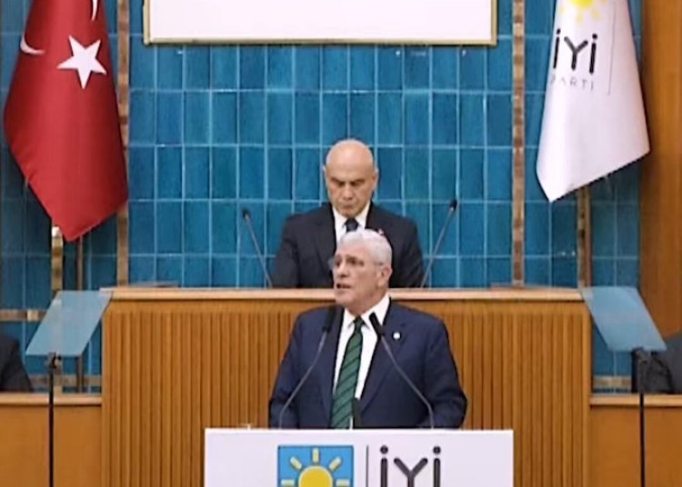 Siz, emekliyi kendi ülkesinde istenmeyen insan hâline getirdiniz!