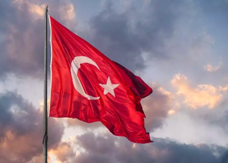 İhanet sürecinin ortaklarına sesleniyorum; Teröristten medet umup, şereften taviz vermek sizin tercihiniz...