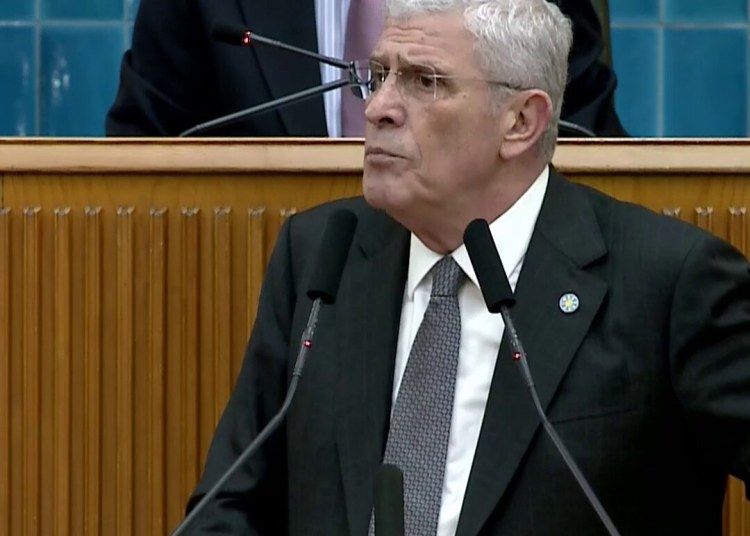 Sen gelirken "Bir yüzükle geliyorum.” dedin. Bundan fazla ne varsa sende, zehir zıkkım olsun!