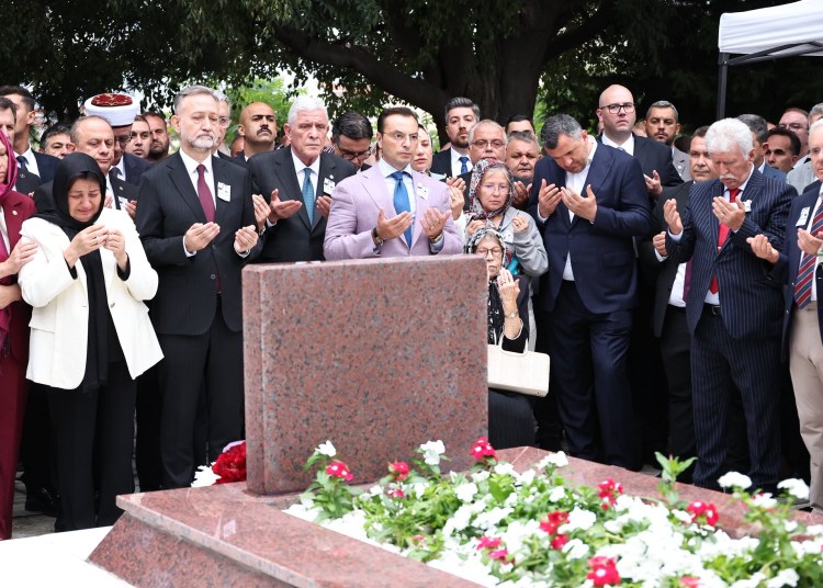 Batı Trakya Türklerinin hak ve hürriyet mücadelesinin yılmaz lideri merhum Dr. Sadık Ahmet’i vefatının yıl...