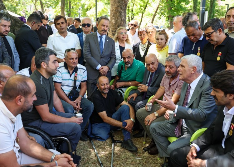 Bizim anlayışımızda; şehit ailelerimizin ve gazilerimizin bulunduğu her yer, Millî Meclis’tir. İşte bu...