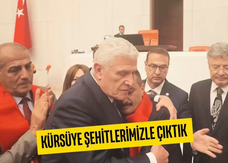Kürsüye şehitlerimizle çıktık! 🇹🇷