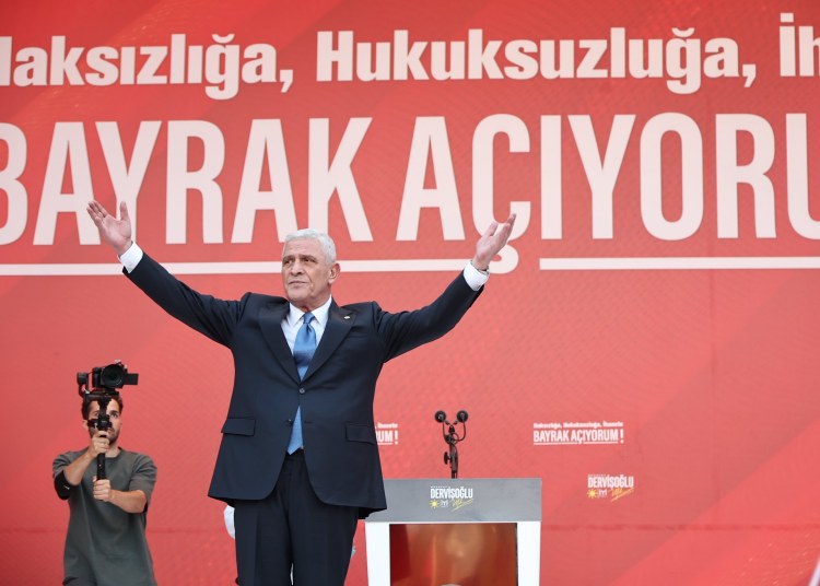 Sesimize ses veren, sancağa el veren; Kuvva’nın şehri Balıkesir’i ay yıldızlı al bayrağımızla donatan on...