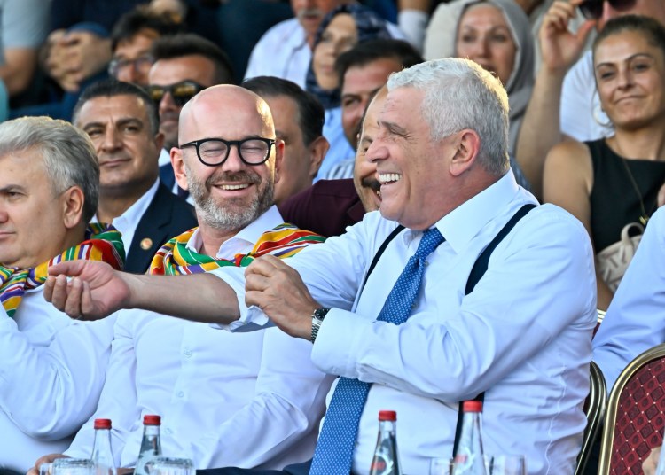 Kurtdere Er Meydanı’nda, 66. Geleneksel Kurtdereli Mehmet Pehlivan Güreşleri’nin heyecanına ortak olduk. Er...
